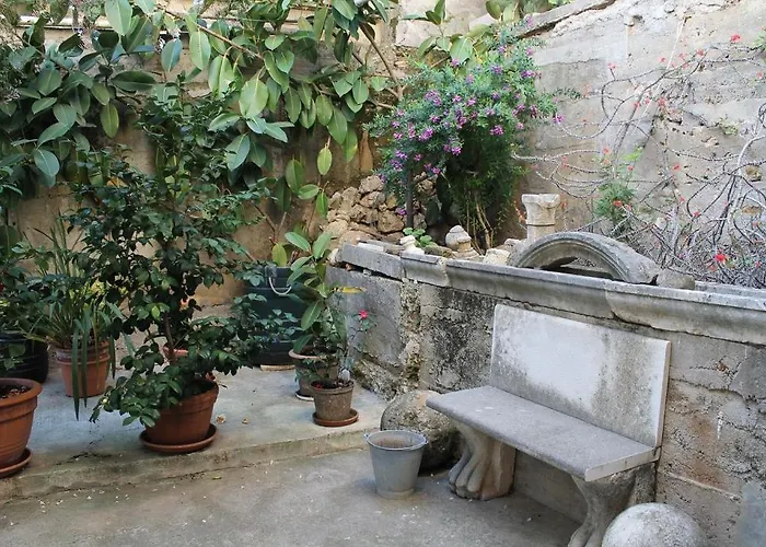 Tina Dubrovnik